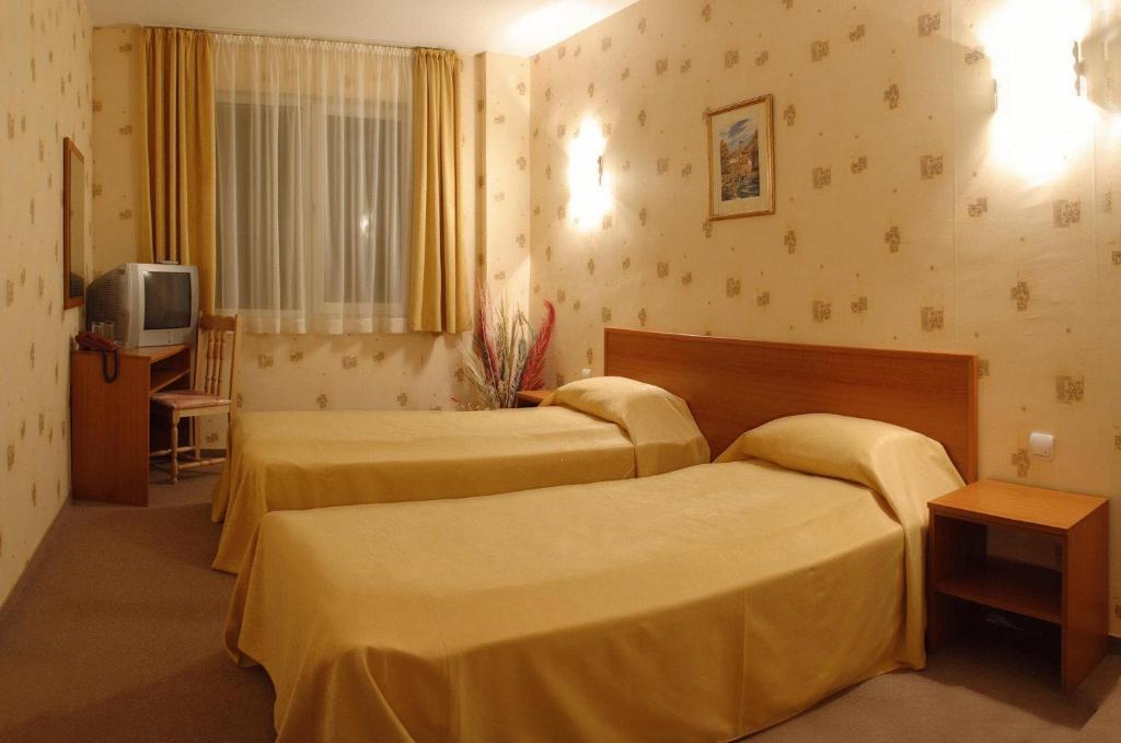 Park Hotel Drjanovo Kültér fotó